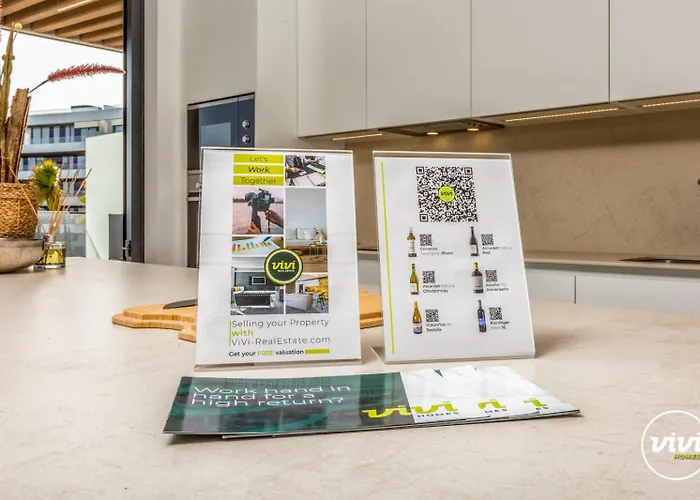 Vivi Homes - Rembrandt Pool, Sauna, Gym & Sea View Апартаменты