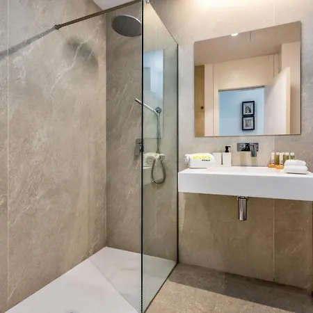 Apartment Vivi Homes - Rembrandt Pool, Sauna, Gym & Sea View *
