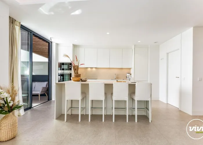 Vivi Homes - Rembrandt Pool, Sauna, Gym & Sea View Torremolinos