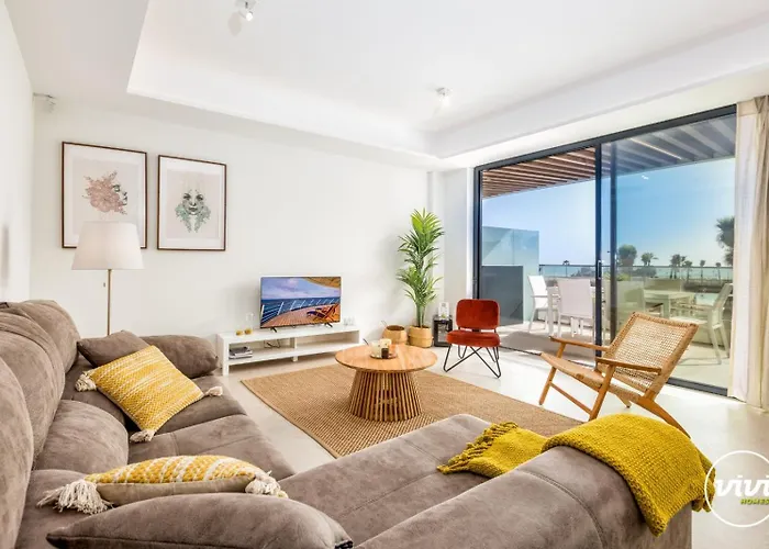 Apartment Vivi Homes - Rembrandt Pool, Sauna, Gym & Sea View *