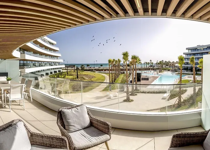 Apartment Vivi Homes - Rembrandt Pool, Sauna, Gym & Sea View